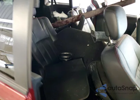 2019 Dodge Grand Caravan Gt z USA, uszkodzony, nr VIN 2C4RDGEG2KR653965